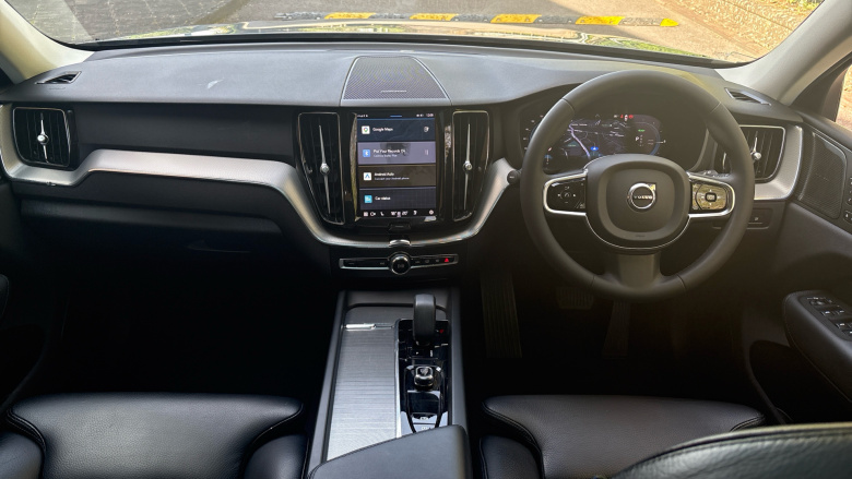 Volvo XC60 2.0 T6 [350] RC PHEV Plus Dark 5dr AWD Geartronic Estate